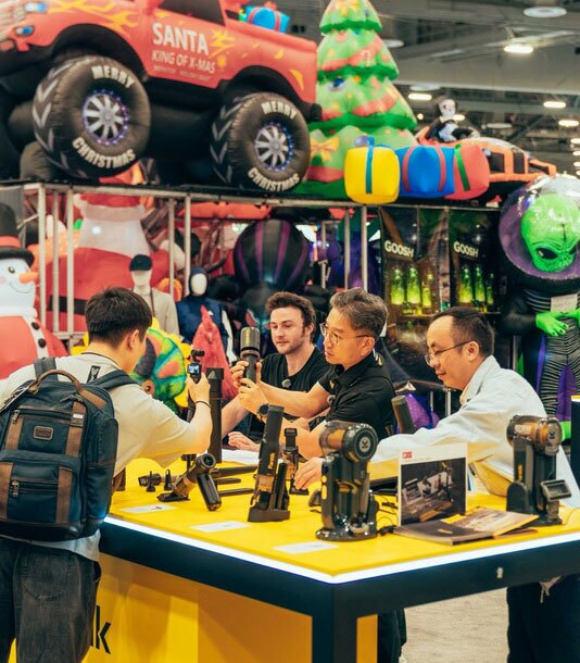 Attendees connect with suppliers on the show floor, exploring private-label opportunities and retail-ready solutions that move from concept to shelf with considerable speed. 