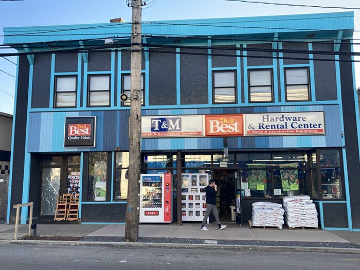 T&M Hardware uses hardware vending machines to add revenue.