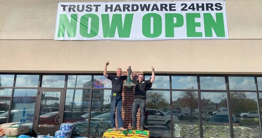 The Next Big Thing in Home Improvement Retailing 4 Adam Taylor and Director of Operations Kevin Bates (right) were excited to open the second store last October.