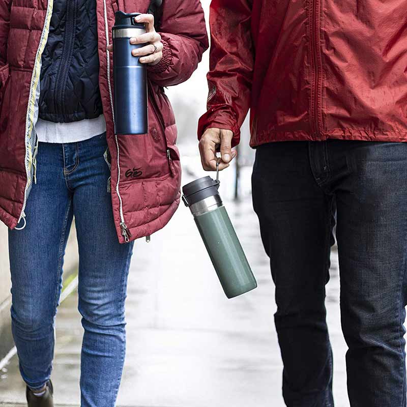 43c9fb2b86a36689ecea654e2c521b48a128060b Trigger-Action Travel Mug / Quick-Flip GO Bottle Stanley®