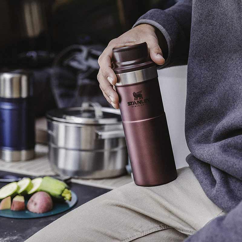  Stanley Quick-Flip GO Bottle